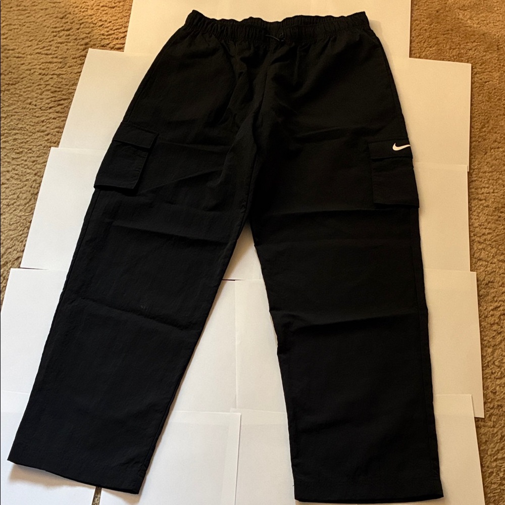 Nike Men's Cargo Pants in Black
